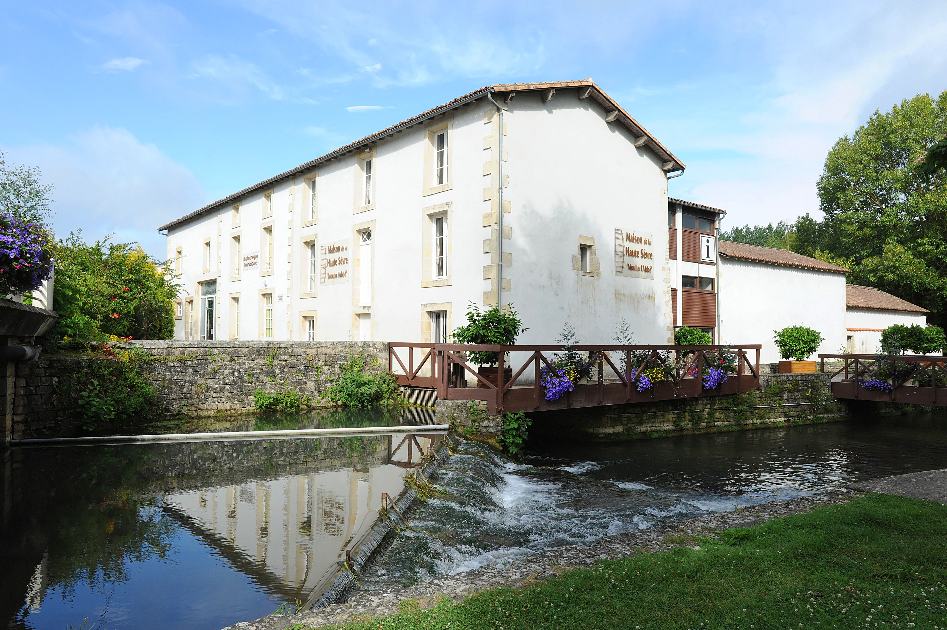 Façade avant du Moulin l'Abbé