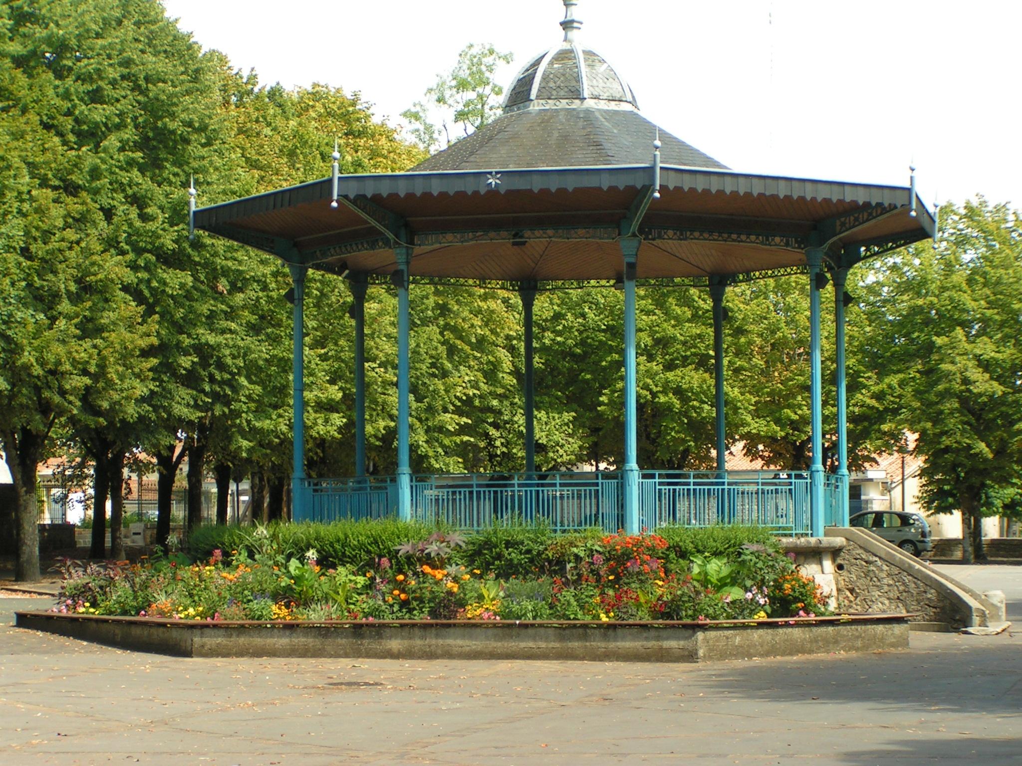 mellekiosqueartdéco-jozelonp.jpg_1